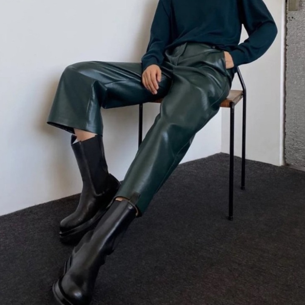 Aritzia Dark Green/Blue Cropped Pants